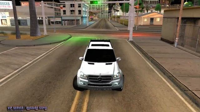 Обзор на авто Mercedes Benz GL 500