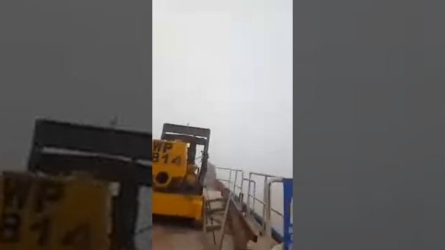 lct. rayyan rannisa,kabut di pagi hari