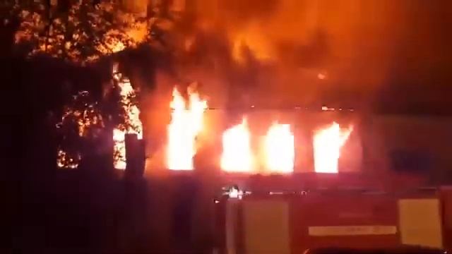 Здание школы сгорело в Тосненском районе Ленинградской области