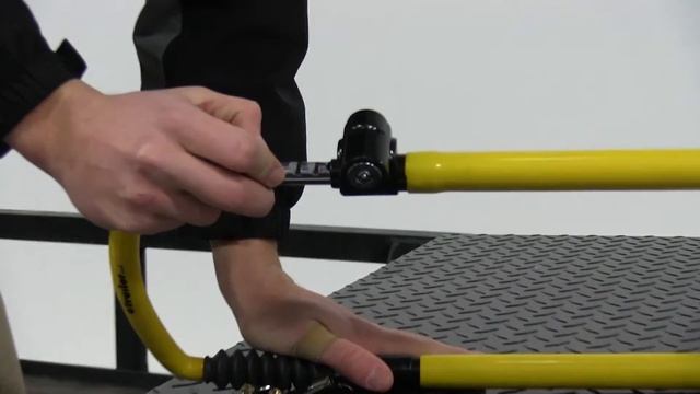etrailer | The Club Extra Large Utility Lock Review