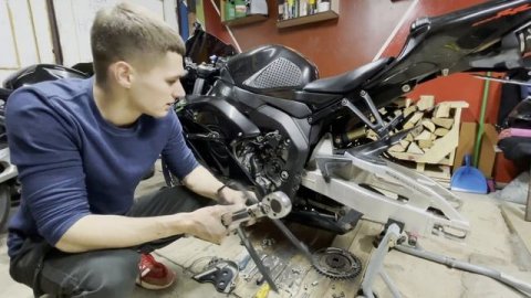 ЗАМЕНА ЦЕПИ И ЗВЕЗД HONDA CBR 1000RR FIREBLADE