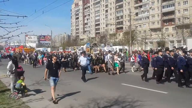 Праздник дня победы ,это не парад ,это спальный район Питера.