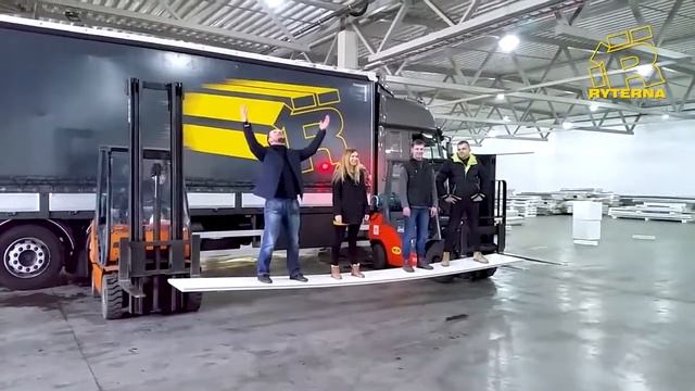 Народный тест панели ворот Ryterna на прочность