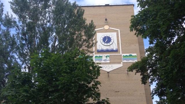 Против часовой стрелки