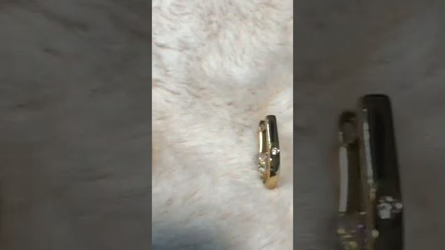 Сережки от золота не отличить