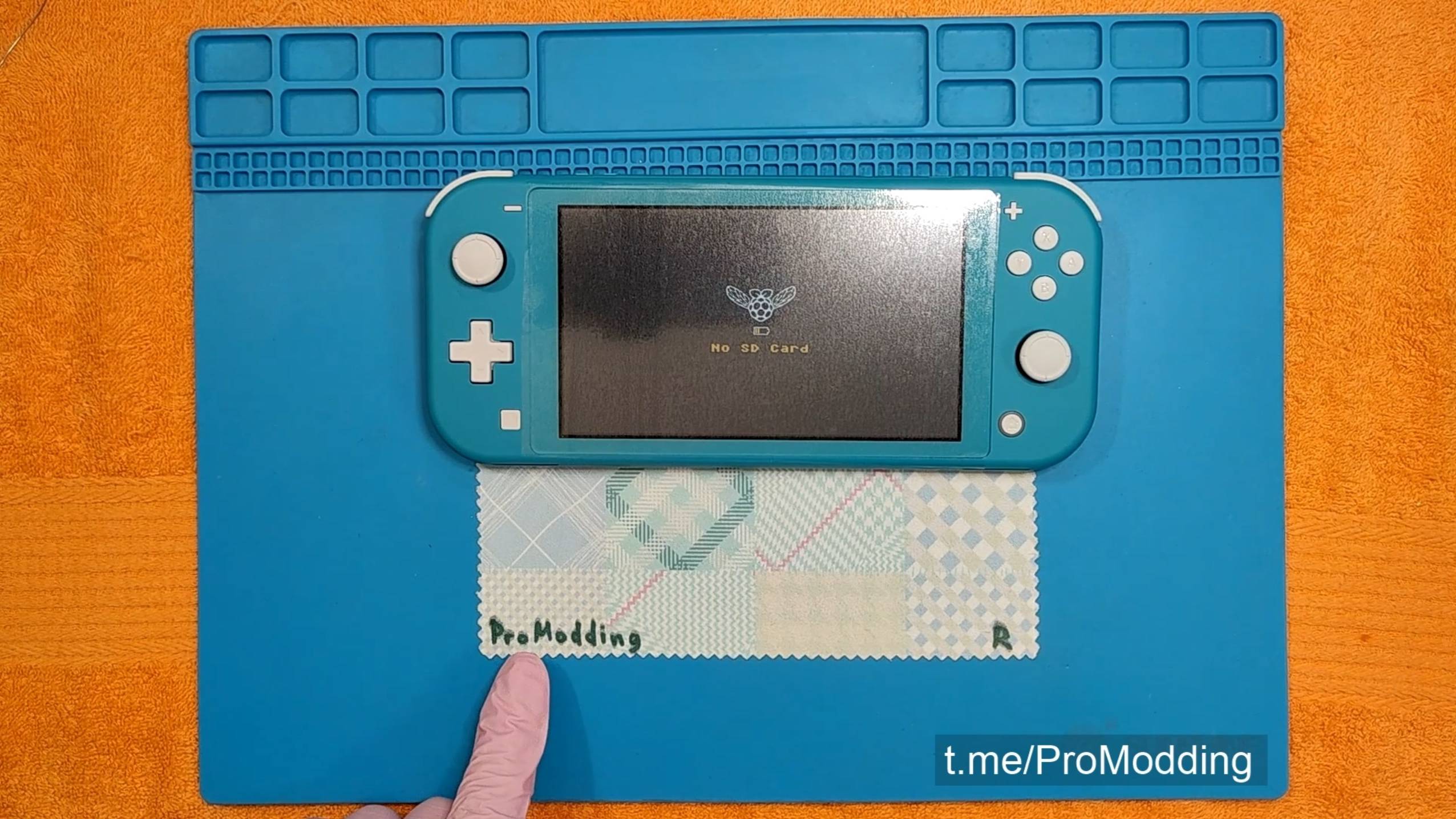 Установка чипа RP2040 PicoFly в Nintendo Switch Lite