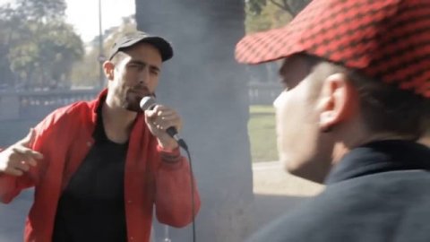 Bongo Botrako - Revoltosa (Videoclip Oficial)