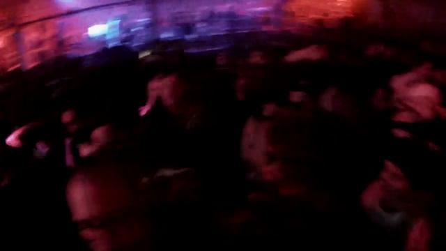 Таня Страхова и Артем Исхаков на рейвe "Скотобойня". Октябрь 2015 г.