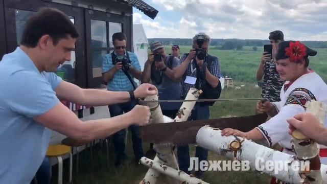 Сергей Лежнев показал казачьи забавы орловского губернатора