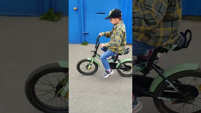 Riding my bike

Едем на двухколесном велосипеде