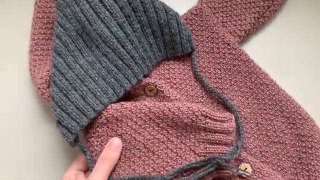 Вязальный дневник. Вязаные комбинезон, плед, коврик, шапка