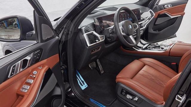 BMW X7 40i 2023 год эптс

⚫️🟤Черный на коньячном
Богатая комплектация, м-пакет, хром-пакет, харман