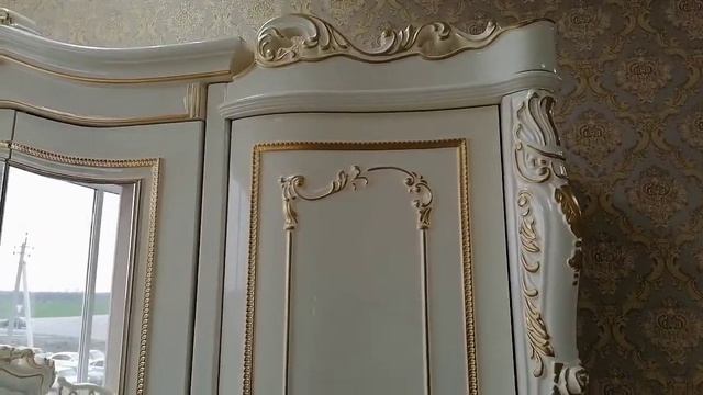 Спальня Джоконда с 5 дверным шкафом Крем глянец Фортуна мебель.