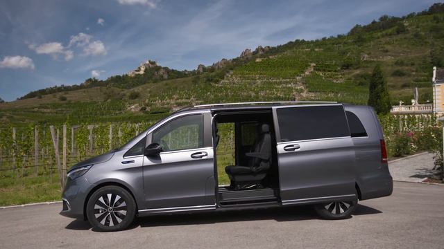 Der Mercedes-Benz EQV - Komfortables Laden