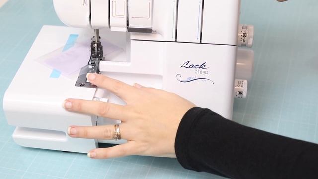 Unboxing Overlock Brother 2104D
