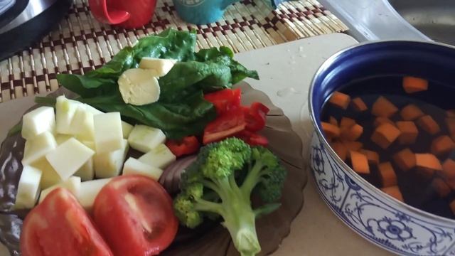 Влог. Завтрак, обед и ужин/Вкусный суп для детей/Проращиваю пшеницу