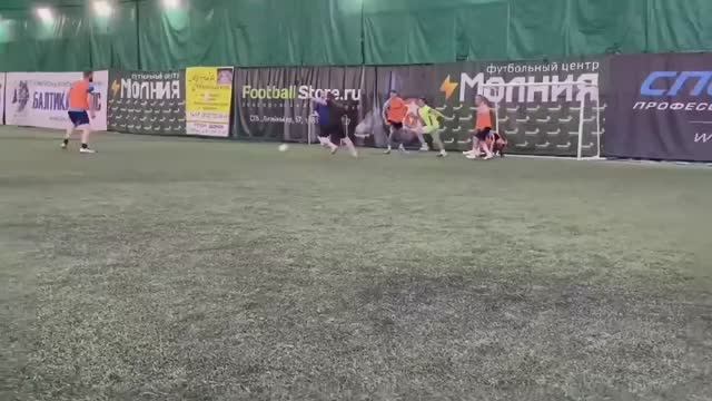 Товарищеский матч по футболу