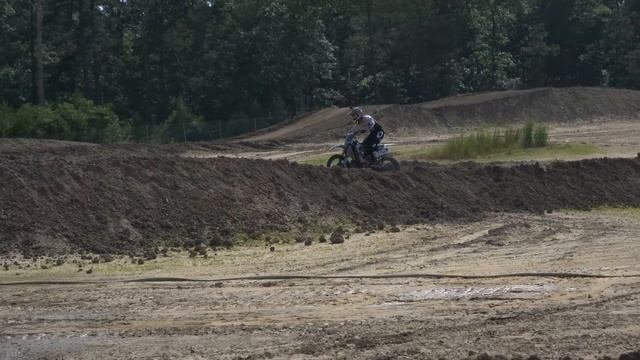 2003 KX250 Vs. 2021 Kawasaki KX250F Vs. 2021 Honda CRF250  Moto Academy Bike Reviews