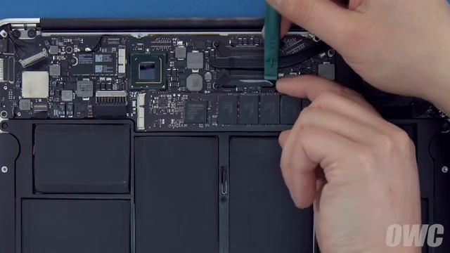MacBook Air 11" 2012 SSD vervangen