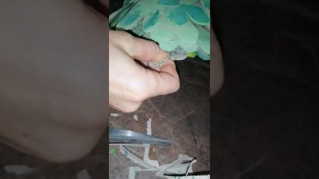 Ёлка из ячеек для яиц?? Подделка в школу из перерабатываемых материалов?