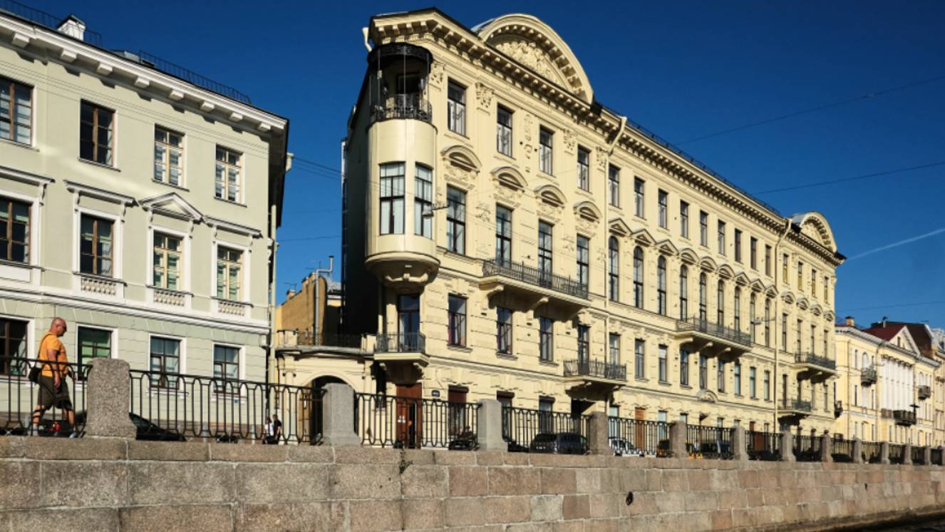 Будет еще красивее: в Петербурге запущена программа реставрации зданий