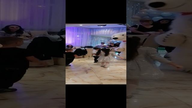 VID_20231003_182622.mp4