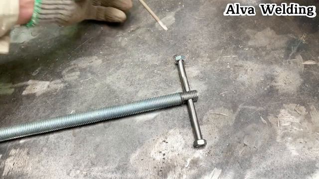 7 Creative Ideas And Tricks From Welders _ DIY Iron Clamps