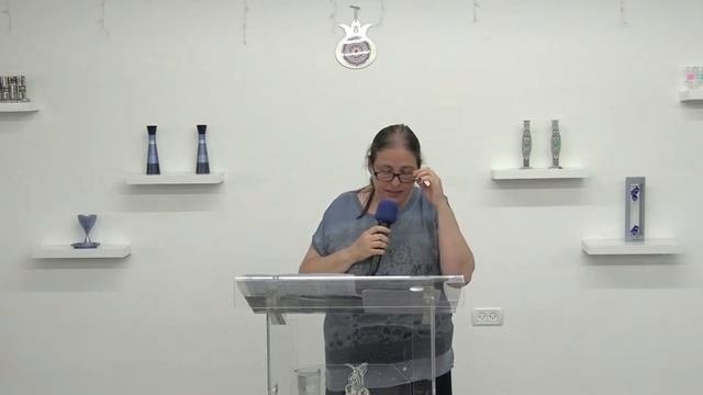 Елена Шуб  -  Новое хлебное приношение