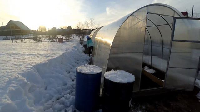 Первый раз на даче! Открываем сезон 2019.