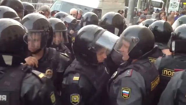 Триумфальная пл Москва снова в "огне" 31.08 полная верси HD