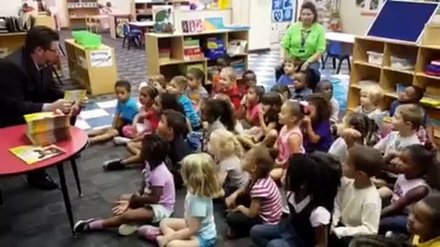 MAYOR MICHAEL RYAN & EARLY LEARNING CENTER OF SUNRISE CELEBRATE READ FOR THE RECORD DAY 2016!