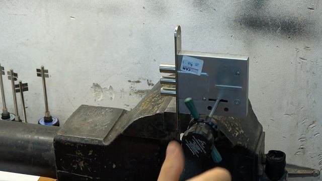 вскрытие сувальдного замка бордер просам 44 сайт: https:medvejatnik.kiev.ua