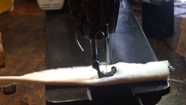 Швейная машина ПМЗ-22 класс. Шитьё с Текстимовским челночным устройством.