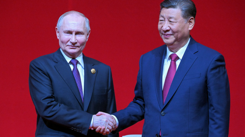 Выгодный маршрут: РФ и Китай будут совместно развивать Северный морской путь