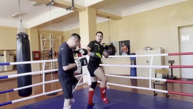 Кикбоксинг, Муай-тай...