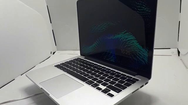 #107 MACBOOK PRO A1502