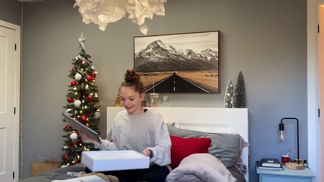 Macbook Air M1 Chip Unboxing  I  Vlogmas Day 3  I  Ariel May