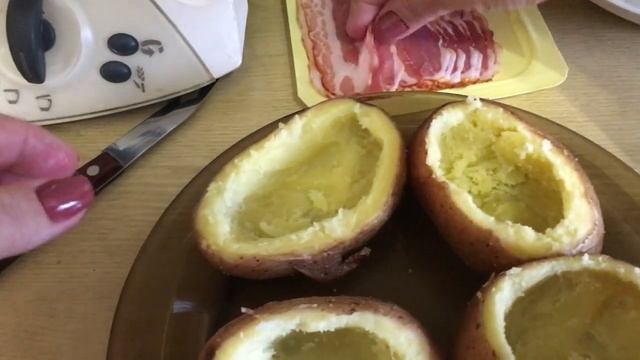 ЧТО МОЖНО ПРИГОТОВИТЬ КАРТОФЕЛЬ С БЕКОНОМ И ЯЙЦОМ Вкусный обед или ужин для всей семьи КОТЫ и ДАЧА