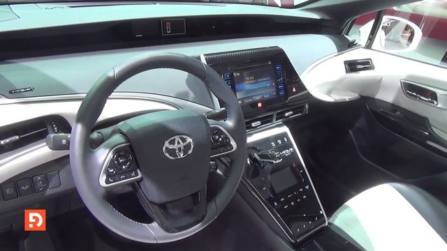 Toyota Mirai (pařížský autosalon 2016)