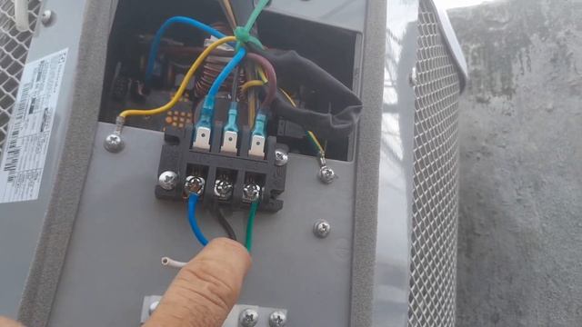 SPLIT INVERTER ELECTROLUX ERRO E6. O QUE GERA ISSO ?