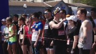 Более 2 тысяч абаканцев и гостей города приняли участие в фестивале бега «Быстрее ветра» - Абакан 24