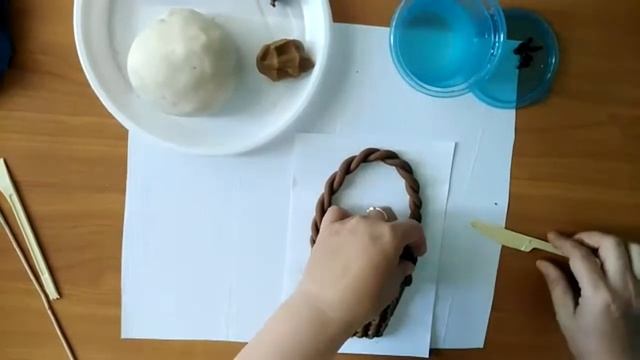 Корзинка с фруктами и цветочками из солёного теста.