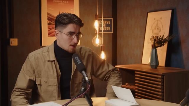 Viré pour une blague à un élève musulman ? Frédéric Mortier