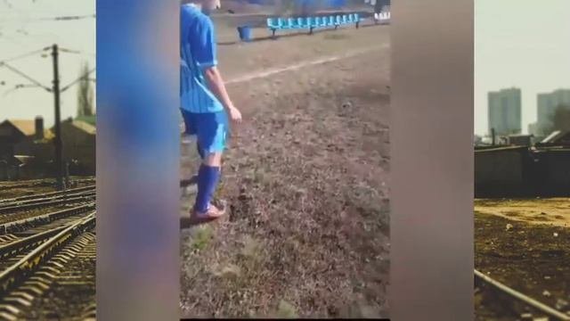 Воронежская область: в плесени тренируется футбольная команда в посёлке Елань-Коленовский. ?