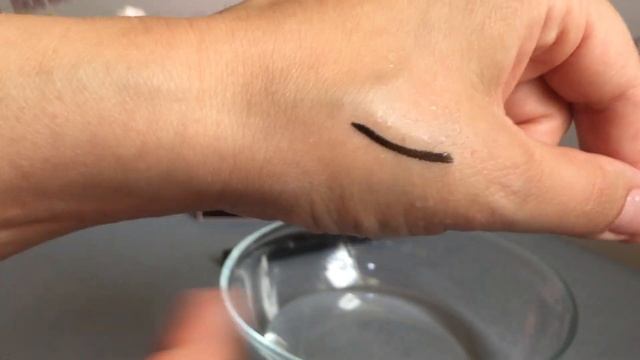 Новая водостойкая подводка от Mary Kay