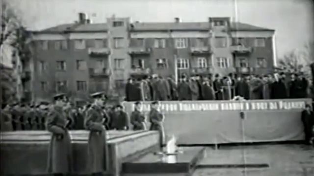 Открытие памятника воинам-подольчанам, 
павшим в годы Великой Отечественной войны (1971 г.)