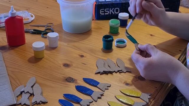 Развивающая игра из подручных средств // Грядка с морковками // Игра из ничего