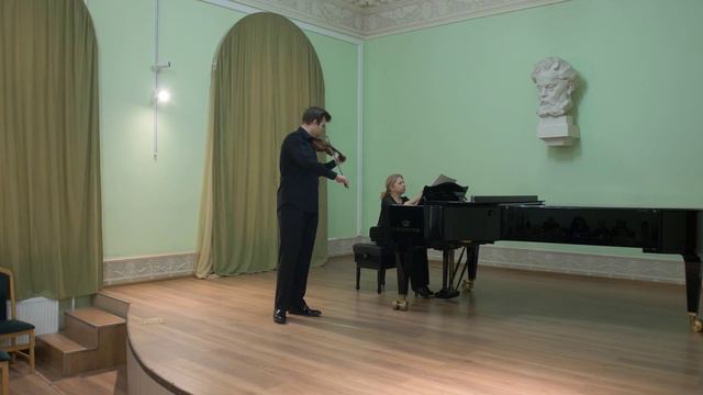 Антоний Волков (скрипка)
Ольга Ермакова (фортепиано)
