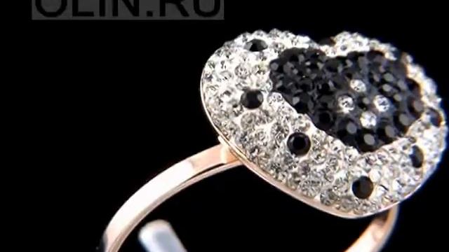 Кольцо "Сердце" с черно-белыми фианитами
