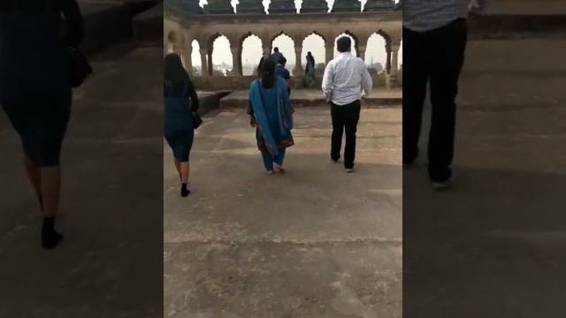 Bara Imambara-Historical landmark in LucknowIndia Историческая достопримечательность-Бара Имамбара